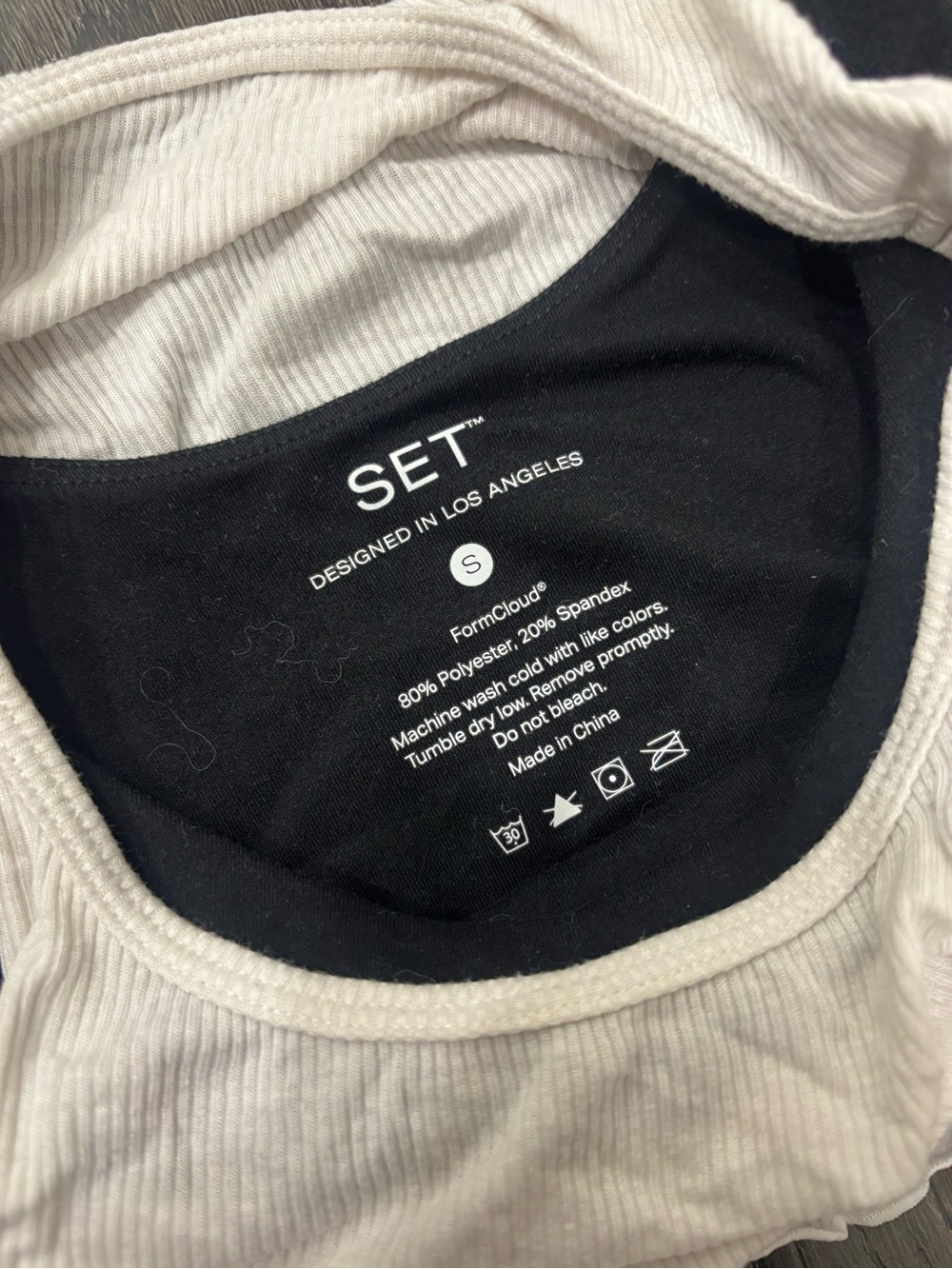 SET ACTIVE RUFFLE BRA - Picture 3 of 3